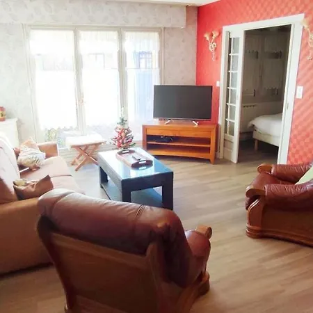 Dans Maison Proche Des Immenses Plages De Sur A 1,8km Des Plages Apartamento