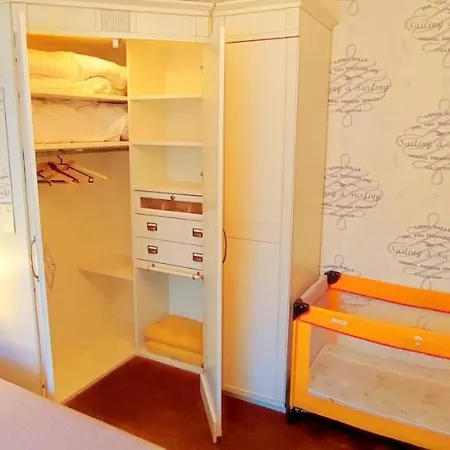 Apartment Dans Maison Proche Des Immenses Plages De Sur A 1,8km Des Plages