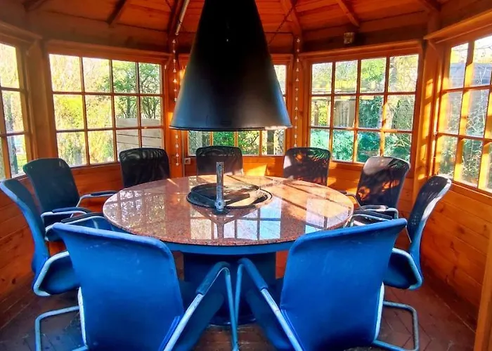 Dans Maison Proche Des Immenses Plages De Sur A 1,8km Des Plages شقة *